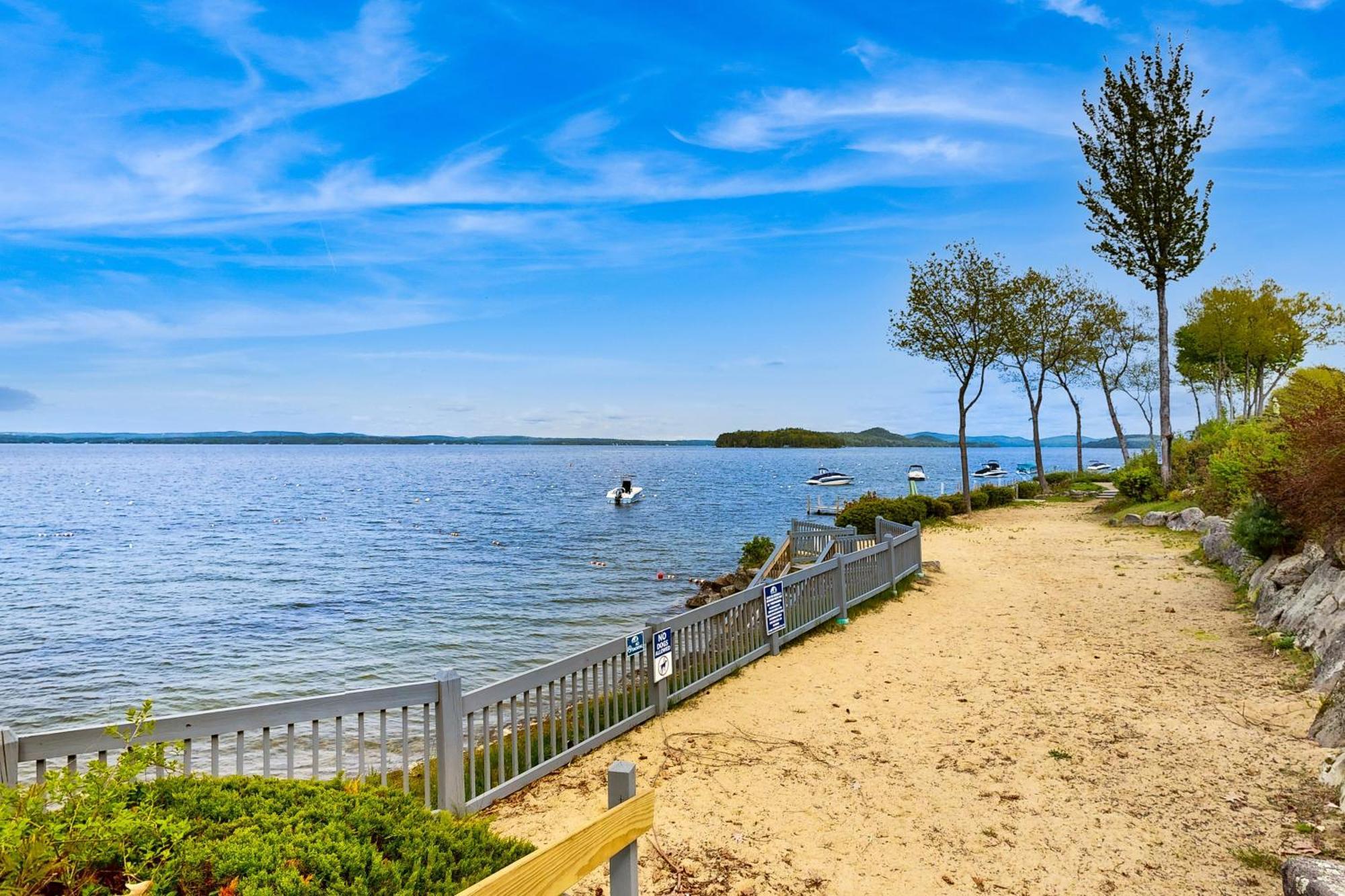 Samoset Condo On Lake Winnipesaukee Gilford Pokoj fotografie